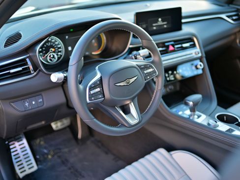 Used 2025 Genesis G70 2.5T w/ Sport Prestige Package RWD image 7