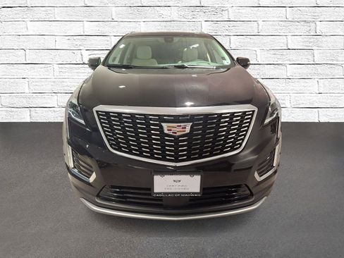 Used 2023 Cadillac XT5 Premium Luxury w/ Technology Package AWD/4WD image 7