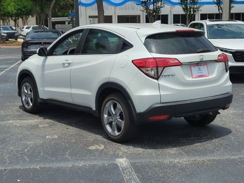 Certified 2022 Honda HR-V LX image 7