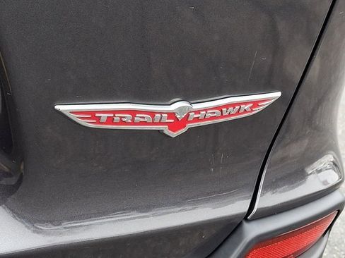 Certified 2022 Jeep Cherokee Trailhawk w/ Comfort/Convenience Group image 34