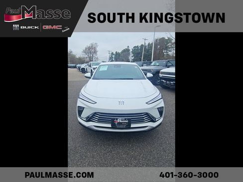 Used 2024 Buick Envista Sport Touring w/ Convenience I Package FWD image 6
