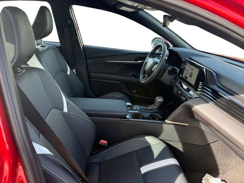 Used 2026 Toyota Camry SE w/ Convenience Package FWD image 16