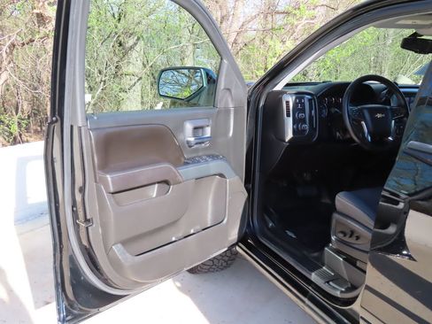 Used 2017 Chevrolet Silverado 1500 LT w/ All Star Edition image 24