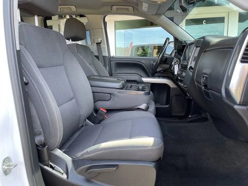 Used 2018 Chevrolet Silverado 1500 LT image 19