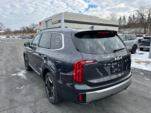 New 2025 Kia Telluride S image 7