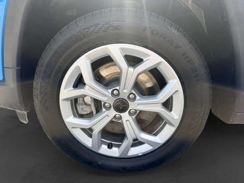 Used 2025 Jeep Compass Latitude AWD/4WD image 9