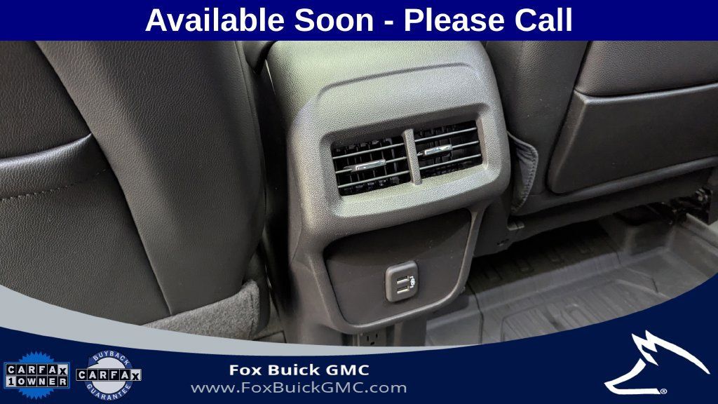 Used 2024 GMC Terrain SLT w/ Infotainment Package II AWD/4WD image 32