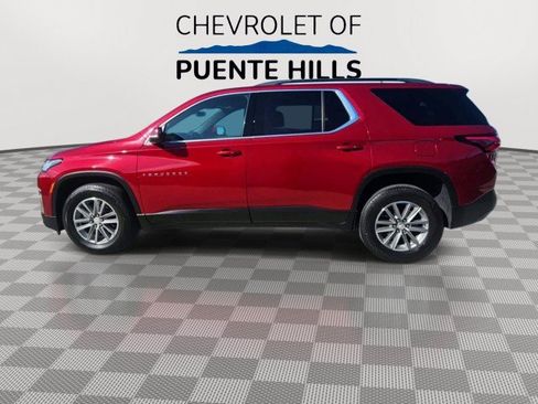 Used 2023 Chevrolet Traverse LT w/ LPO, Cargo Package FWD image 5