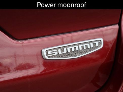 Used 2024 Jeep Grand Cherokee Summit AWD/4WD image 10
