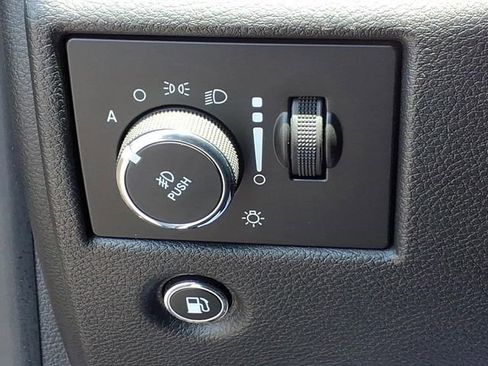 Used 2021 Jeep Grand Cherokee Limited w/ Quick Order Package 28K 80th RWD image 30