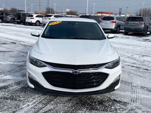 Certified 2024 Chevrolet Malibu RS image 2