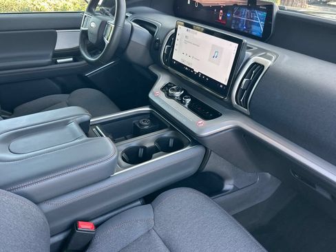 Certified 2025 Ford Expedition Active RWD image 18