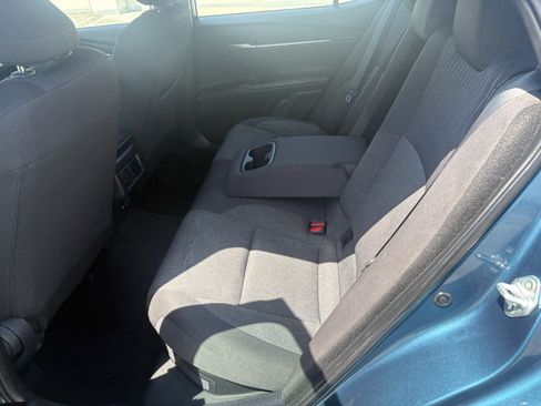 Used 2025 Toyota Camry LE FWD image 11