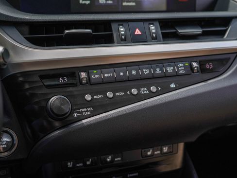 Used 2020 Lexus ES 350 w/ Premium Package FWD image 21