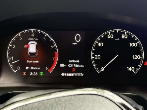 Used 2023 Honda Pilot Touring image 24