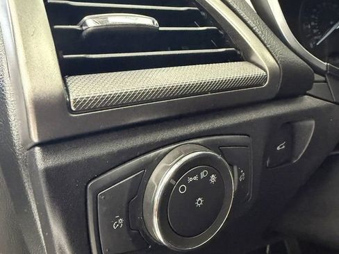 Used 2020 Ford Fusion SE FWD image 30