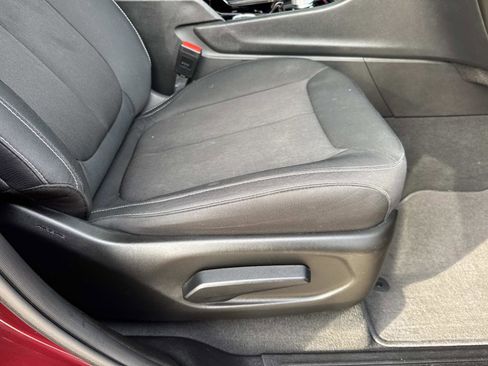 Used 2023 Jeep Grand Cherokee L Laredo image 11