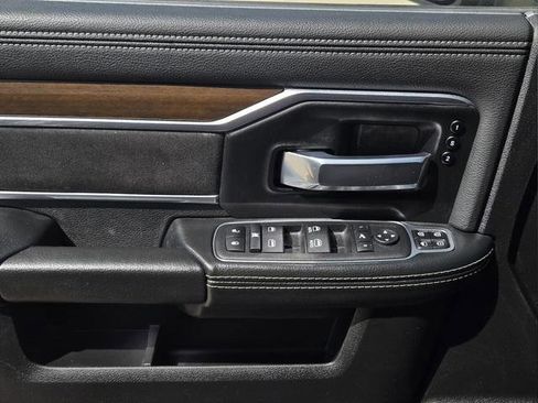 Used 2024 RAM 2500 Laramie AWD/4WD image 10