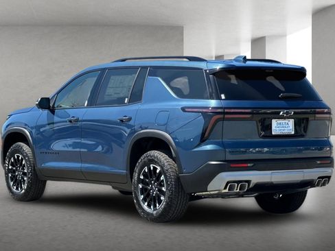 New 2026 Chevrolet Traverse Z71 w/ Enhanced Driving Package AWD/4WD image 6