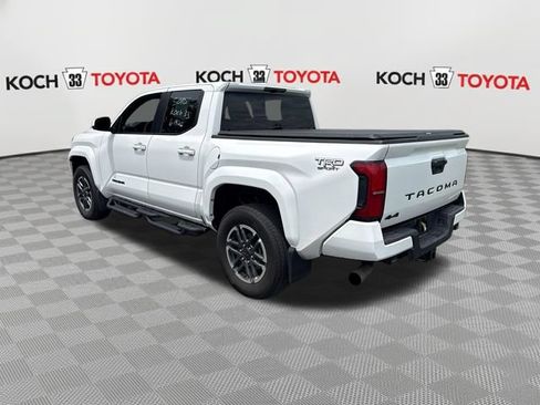 Used 2025 Toyota Tacoma TRD Sport AWD/4WD image 6