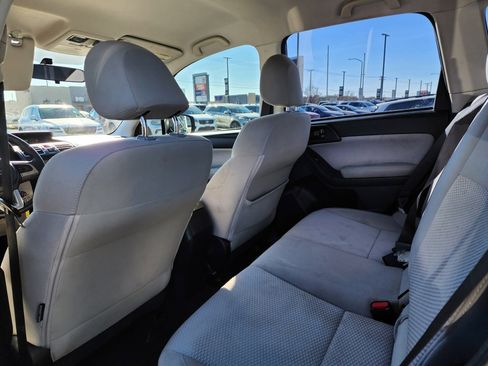 Used 2017 Subaru Forester 2.5i w/ Alloy Wheel Package image 11