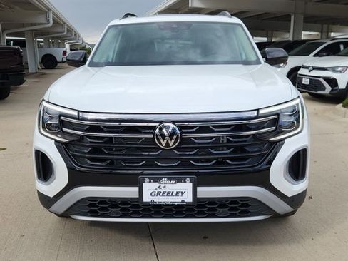 New 2026 Volkswagen Atlas Peak Edition image 5