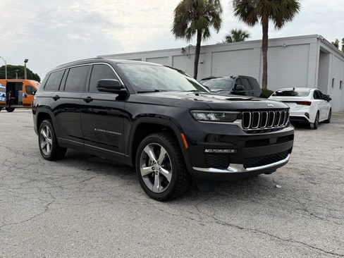 Used 2022 Jeep Grand Cherokee L Limited RWD image 2