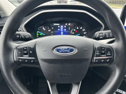 Used 2021 Ford Escape SE image 28