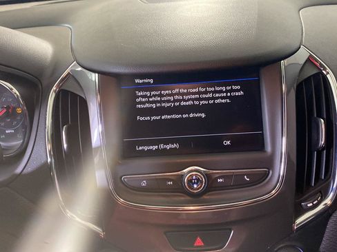 Used 2019 Chevrolet Cruze LT FWD image 18