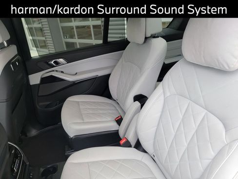Certified 2023 BMW X7 xDrive40i w/ Executive Package image 13