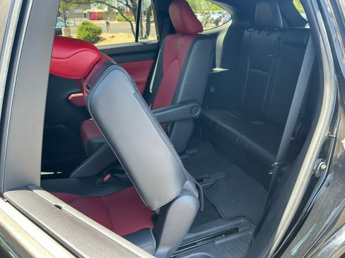 Used 2021 Toyota Highlander XSE AWD/4WD image 17