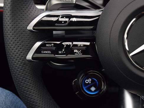 New 2025 Mercedes-Benz GLC 63 AMG S image 23