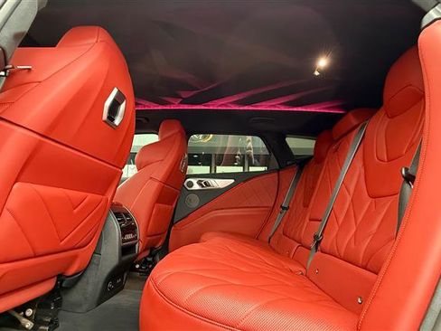 Used 2024 BMW XM image 22