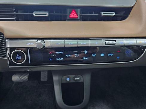 Used 2024 Hyundai Ioniq 5 Limited image 23