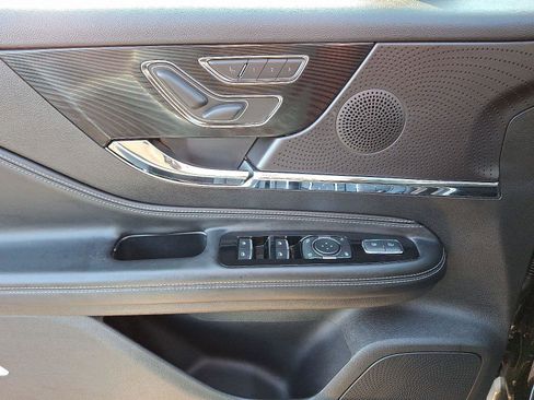 Used 2024 Lincoln Corsair AWD w/ Equipment Group 101A image 12