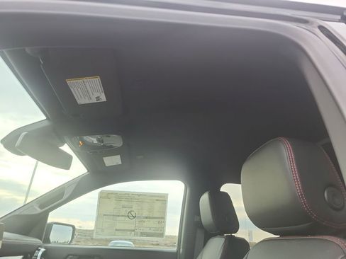 New 2025 Chevrolet Colorado Z71 w/ Midnight Edition image 29