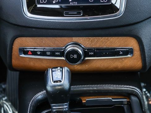 Used 2019 Volvo XC90 T6 Inscription w/ Advanced Package AWD/4WD image 17