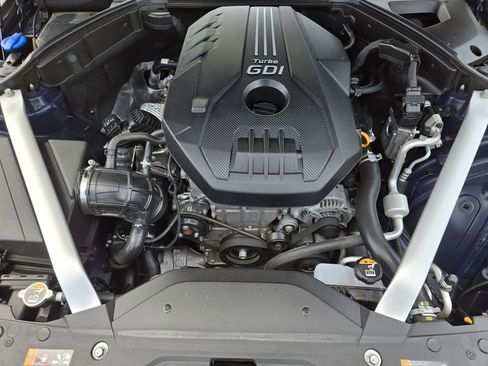Used 2023 Genesis G70 2.0T w/ Sport Prestige Package RWD image 31