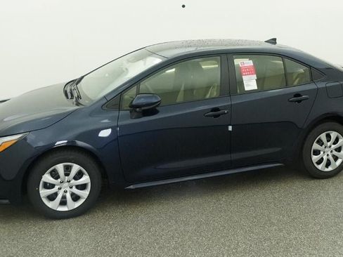 New 2026 Toyota Corolla LE FWD image 2