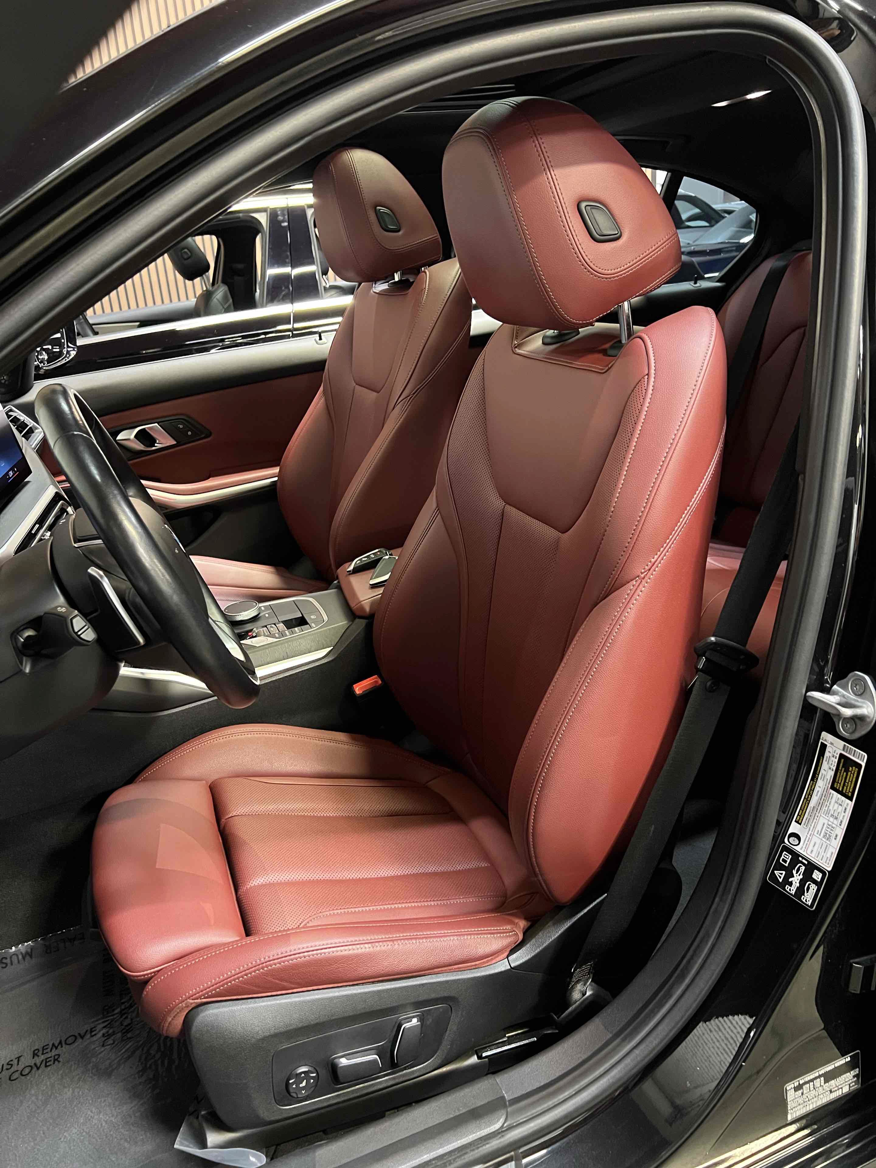 Used 2024 BMW 330i xDrive Sedan w/ Premium Package AWD/4WD image 40