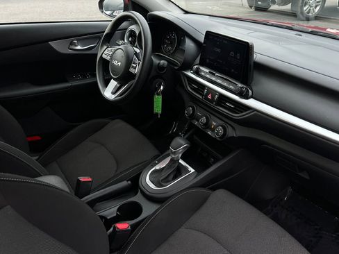 Used 2024 Kia Forte LXS image 12