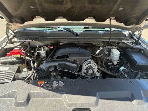 Used 2011 Chevrolet Silverado 1500 LT AWD/4WD image 6