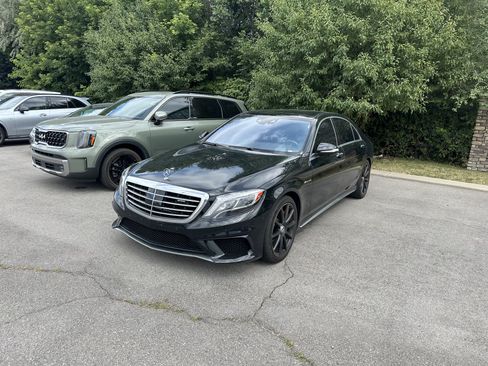 Used 2017 Mercedes-Benz S 63 AMG 4MATIC Sedan image 2