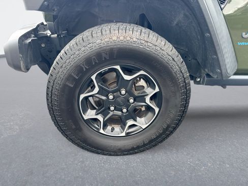 Used 2024 Jeep Wrangler Unlimited Rubicon 4xe AWD/4WD image 11