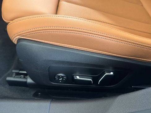 Used 2026 BMW 330i Sedan w/ Premium Package RWD image 15