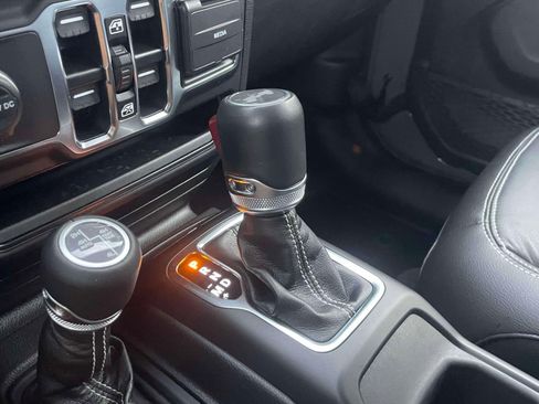 Used 2023 Jeep Wrangler Sahara w/ Cold Weather Group image 30