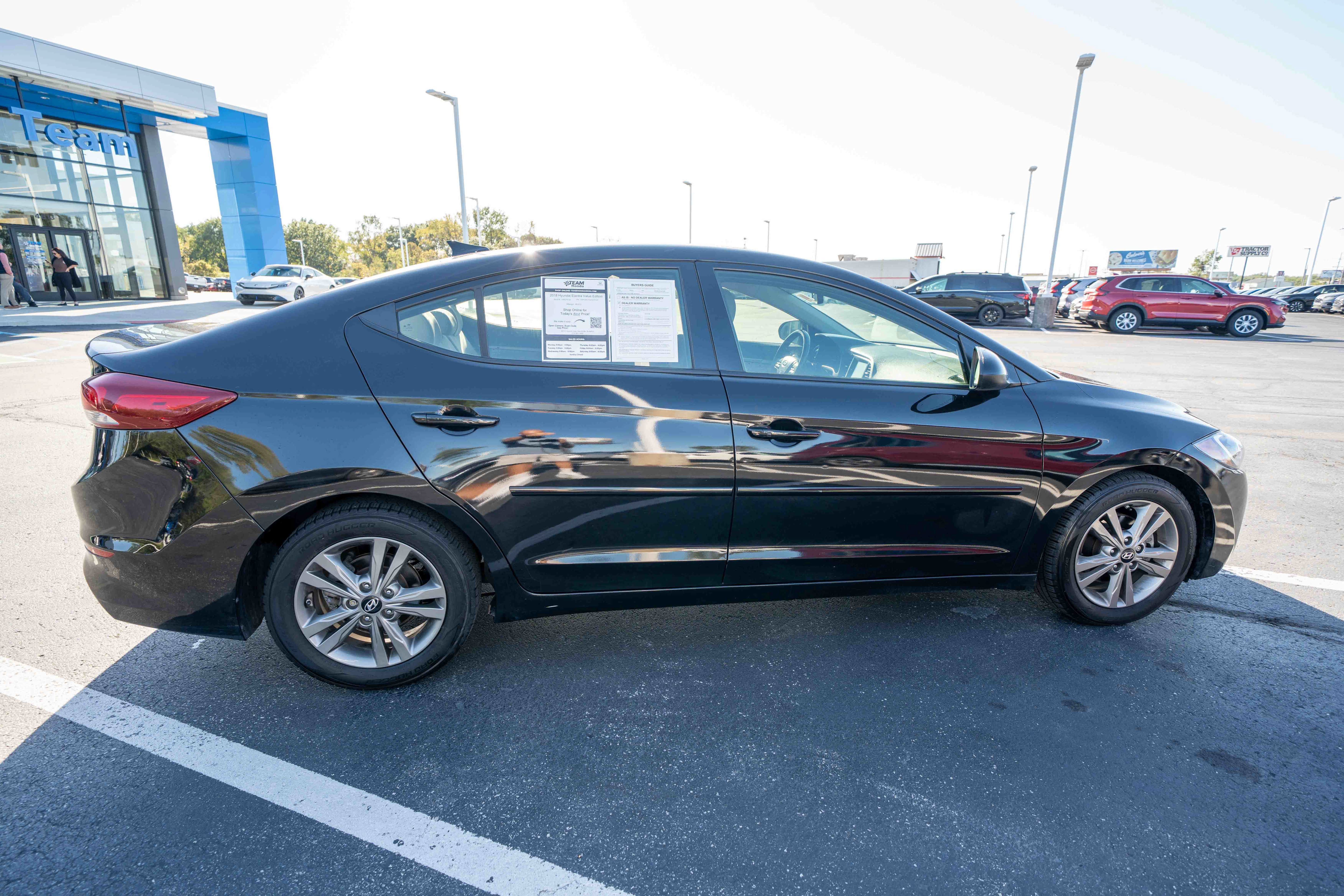 Used 2018 Hyundai Elantra Value Edition FWD image 6
