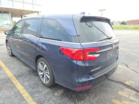 Used 2024 Honda Odyssey Touring image 2