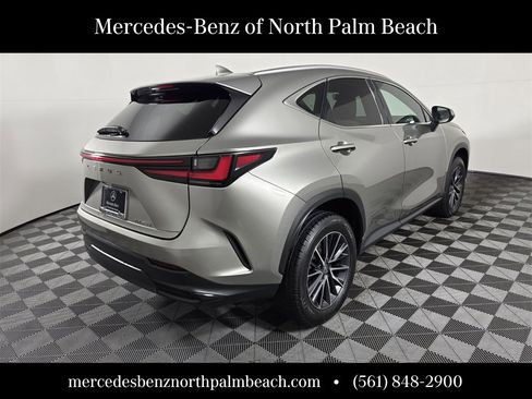 Used 2024 Lexus NX 250 FWD image 6