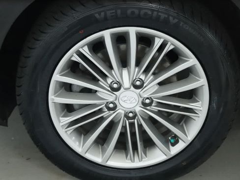 Used 2019 Hyundai Kona SEL w/ Cargo Package AWD/4WD image 37